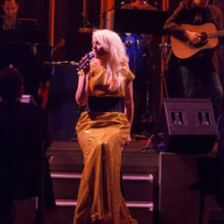 Ashton Zyer Shows